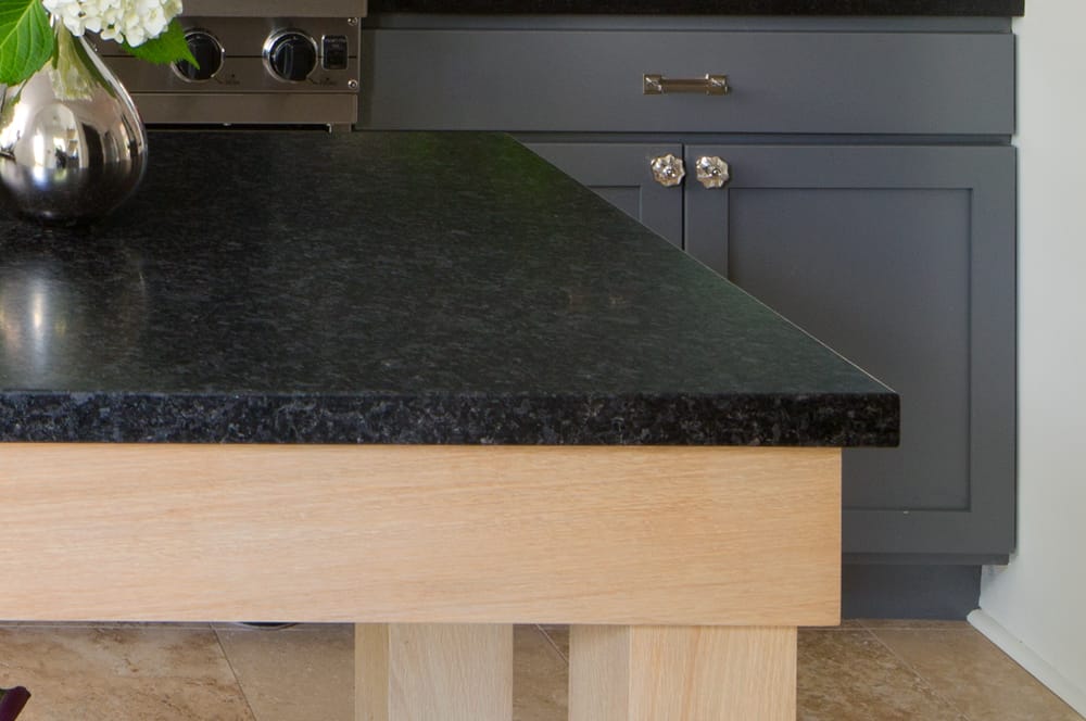Black Granite Counter | Hammer & Hand