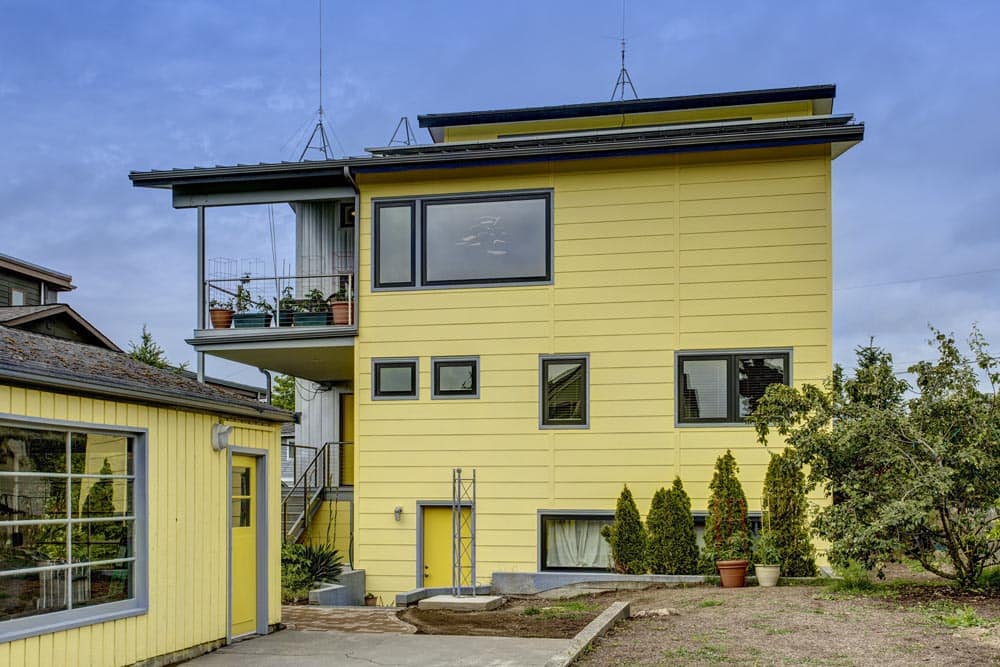 Exterior07